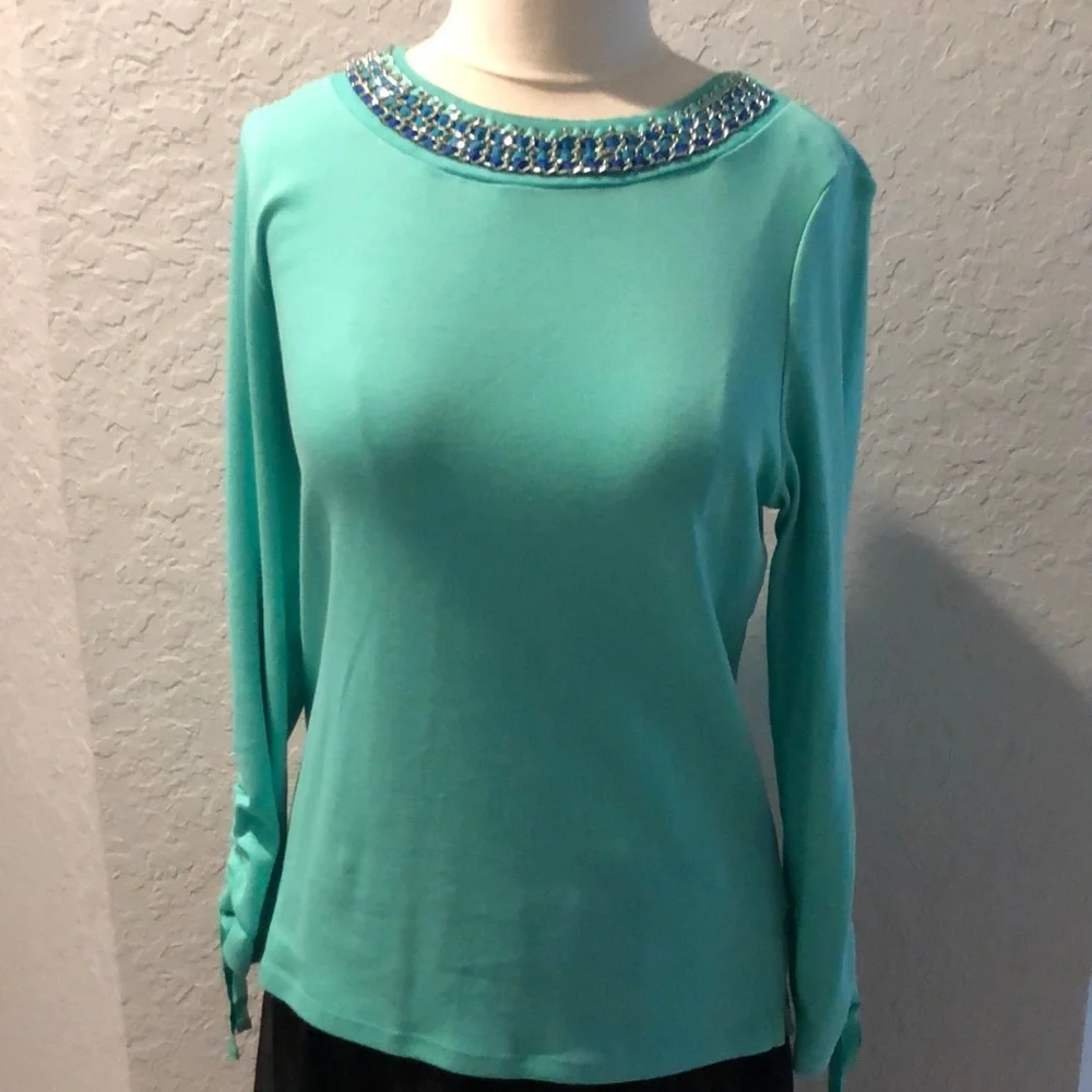 Green Rafaela Top - Picture 1 of 4